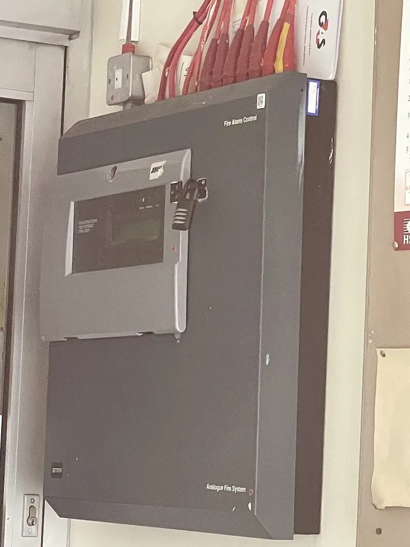 Vatrodojavna centrala na zidu